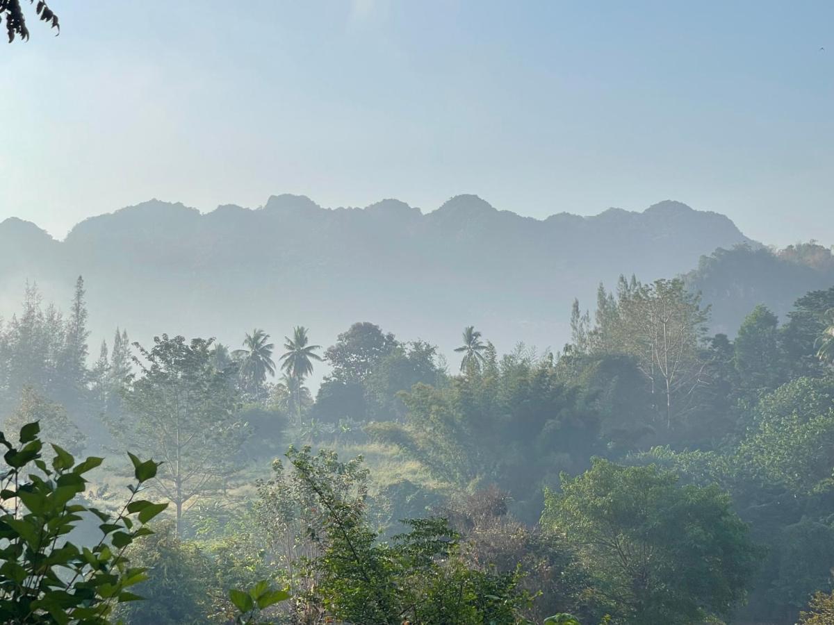 Baanrai Khunya บ้านไร่คุณย่า Ban Huai Maenam Noi Zewnętrze zdjęcie