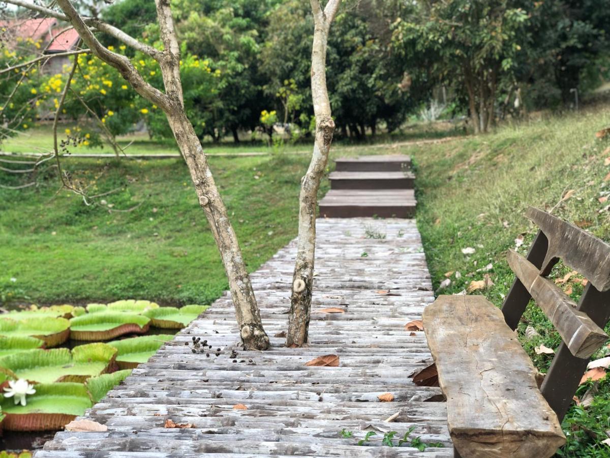 Baanrai Khunya บ้านไร่คุณย่า Ban Huai Maenam Noi Zewnętrze zdjęcie