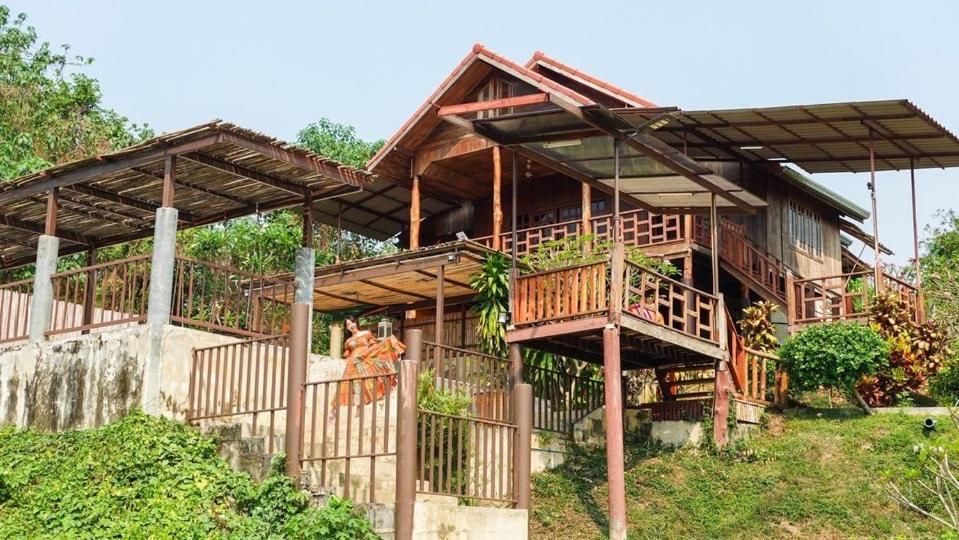 Baanrai Khunya บ้านไร่คุณย่า Ban Huai Maenam Noi Zewnętrze zdjęcie